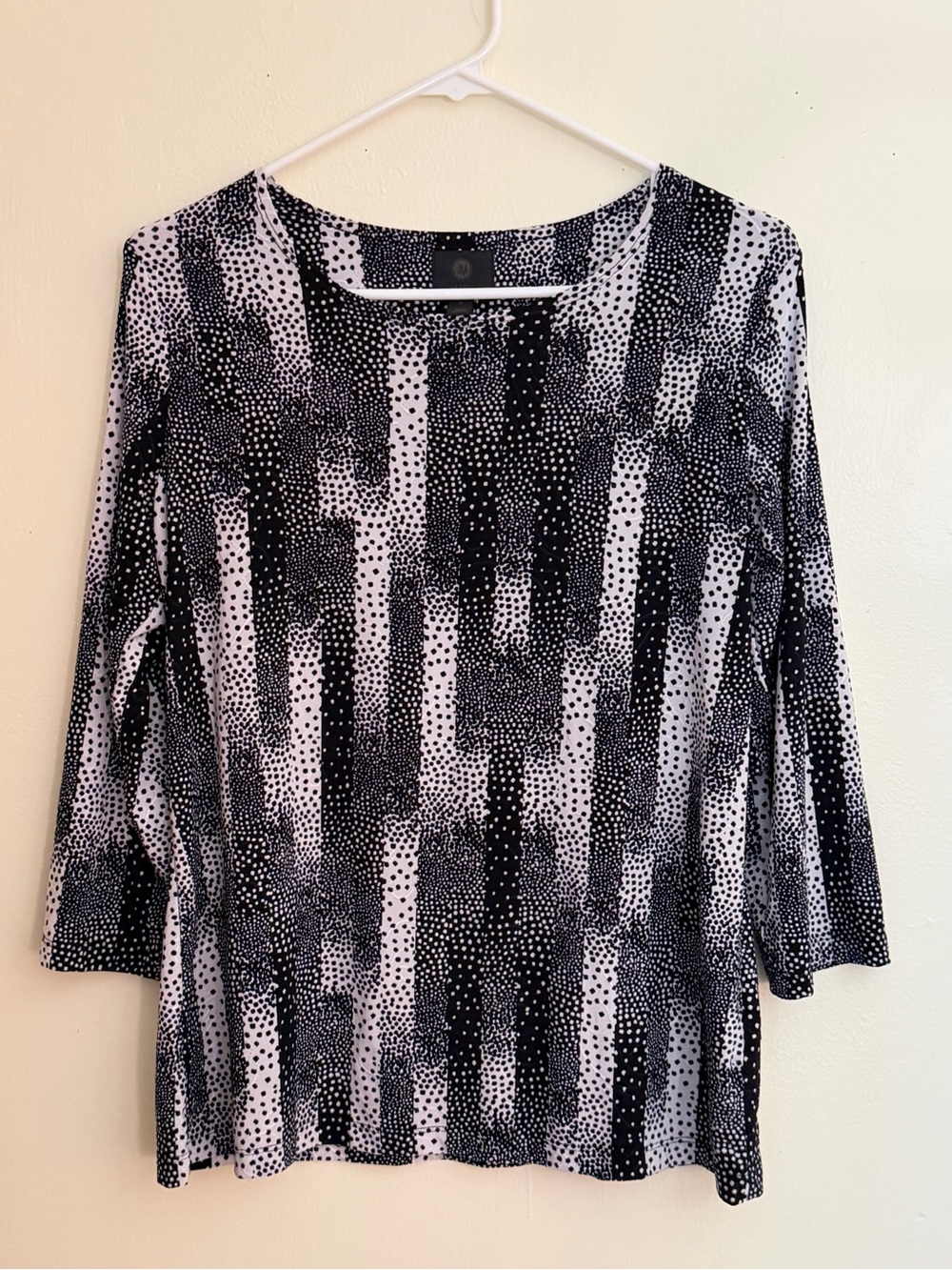 Women’s Funky Quarter Sleeve Top